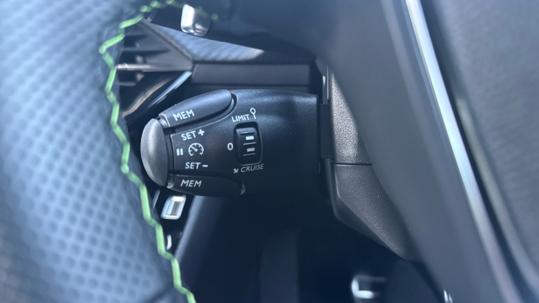 Peugeot 2008 1.2 Hybrid 136 GT 5dr e-DSC6 Petrol Estate